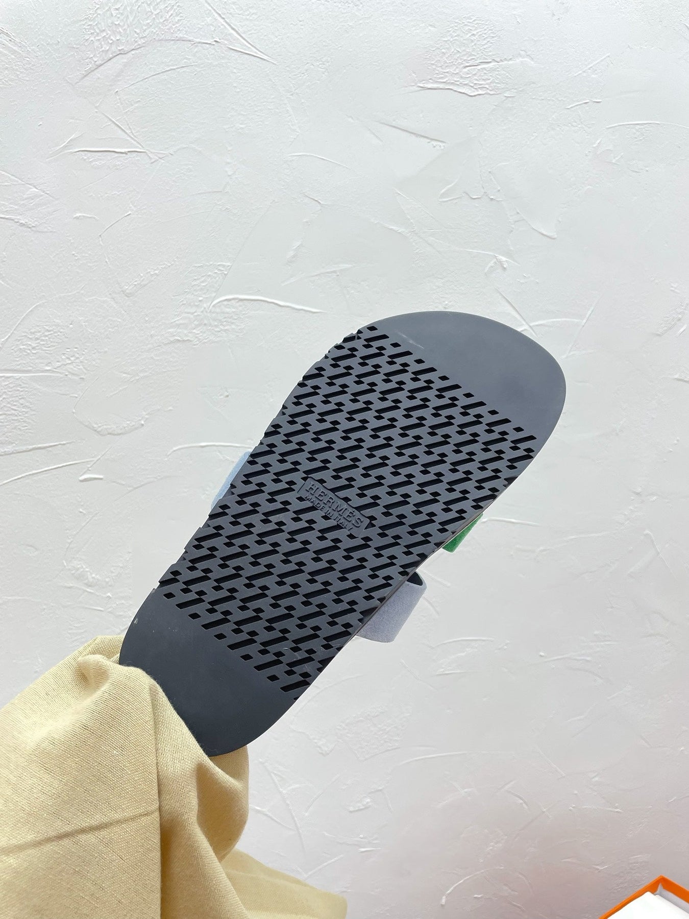 CHYPRE SANDAL OCEAN MIX SKY SUEDE WITH H BUCKLE