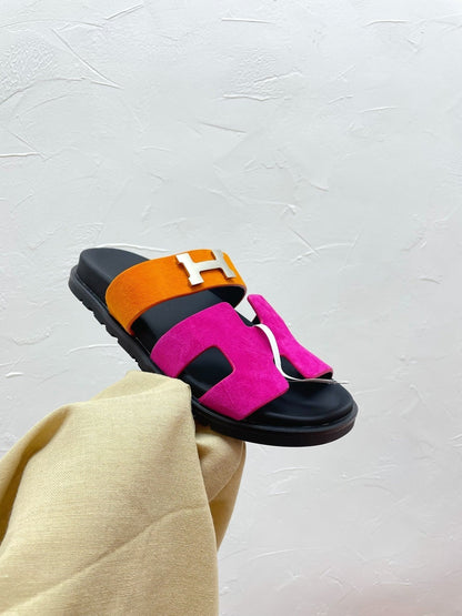 CHYPRE SANDAL DEEP PINK MIX ORANGE SUEDE WITH H BUCKLE