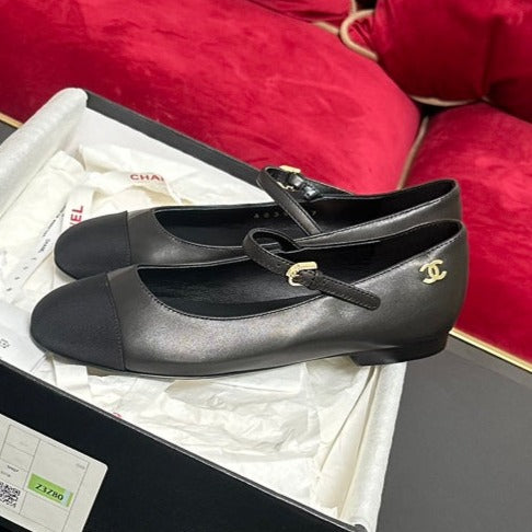 MARY JANE SHOES IN BLACK CALFSKIN AND SATIN