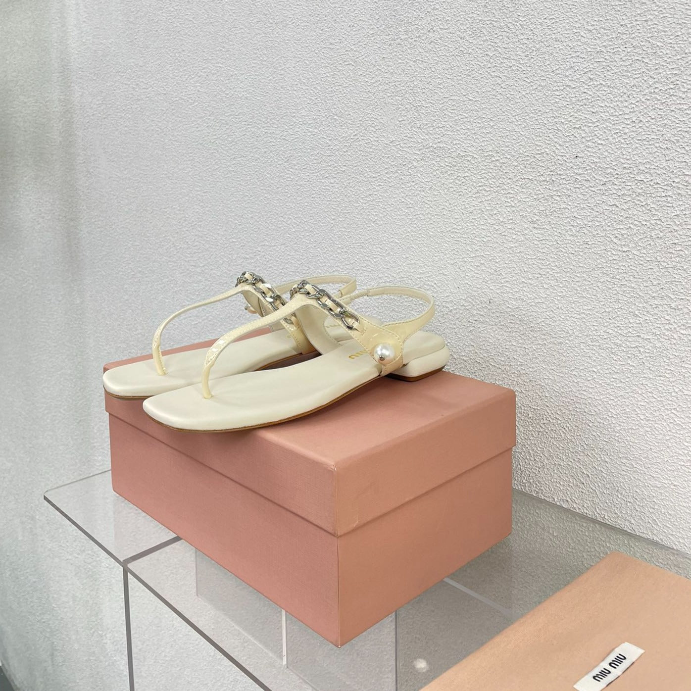 Pearl Chain Flip-Flops Apricot Color Leather