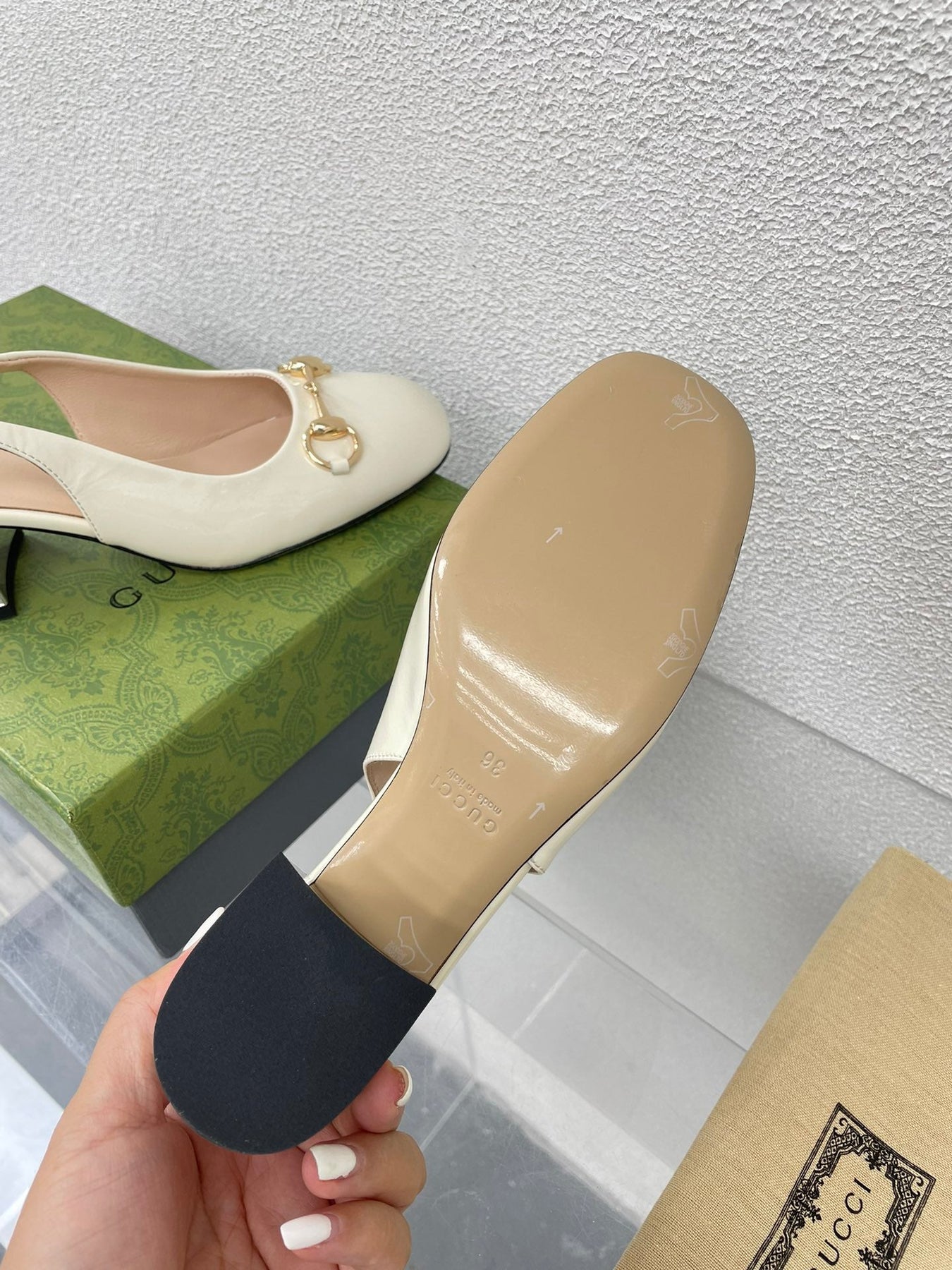 GG WOMEN'S HORSEBIT SLINGBACK IN WHITE CALFSKIN WITH RHINSTONES