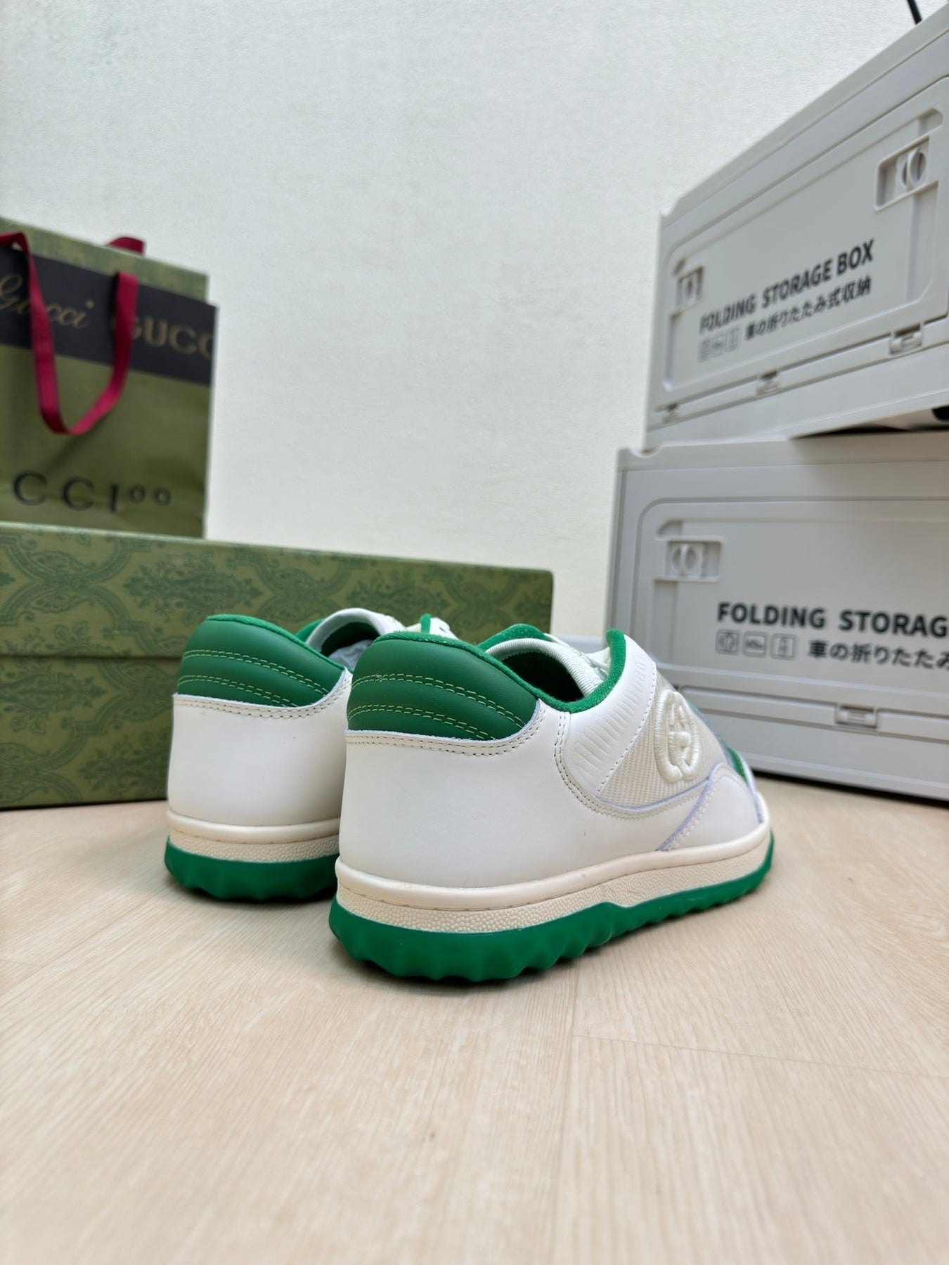 GG INTERLOCKING G SNEAKER WHITE GREEN CALFSKIN AND FABRIC