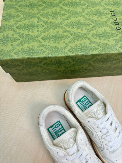 GG INTERLOCKING G SNEAKER WHITE BEIGE CALFSKIN AND FABRIC