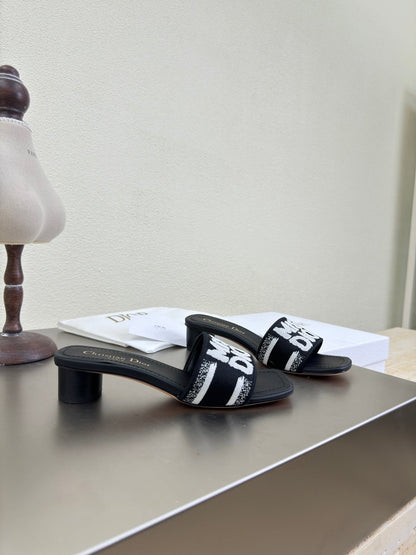 DWAY HEELED SLIDE EMBROIDERED COTTON AND BLACK MISS DIOR ALLOVER MOTIF 35 MM