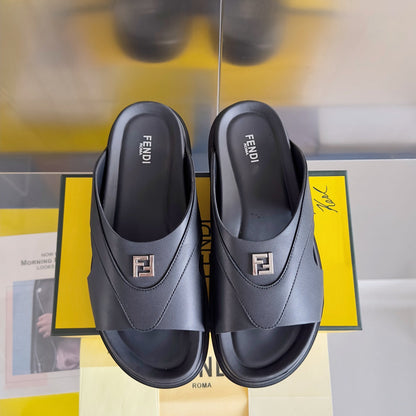 FENDI DIAGONAL ONE-STRAP SLIDE IN BLACK CALFSKIN AND RUBBER