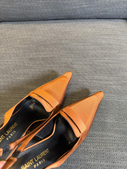 POINTED-TOE SLINGBACK PUMPS IN TANGELO ORANGE SILK