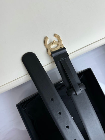 CC BELT 30MM IN BLACK SMOOTH CALFSKIN GOLD HARDWARE ATTACH RHINSTONES