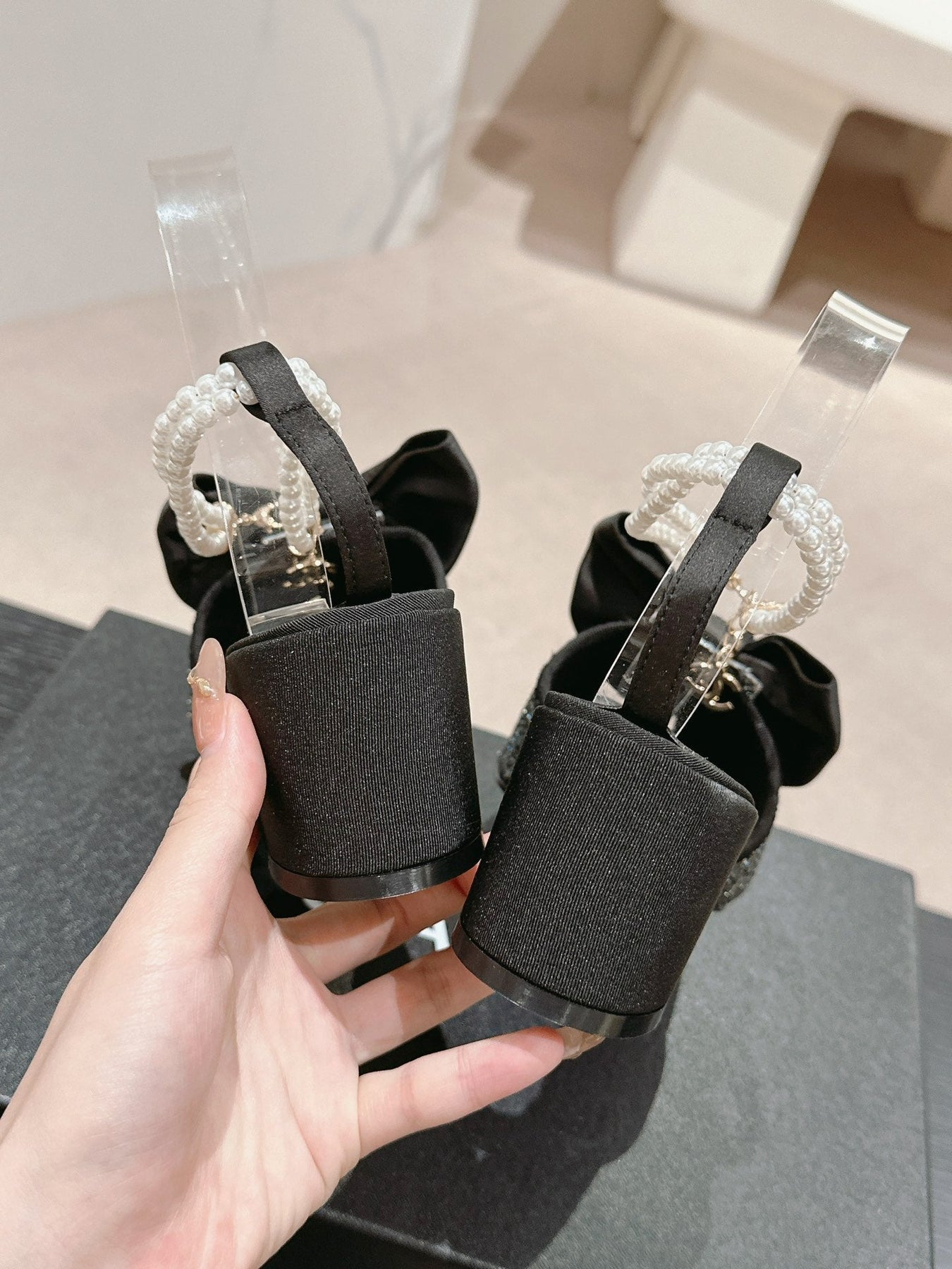 HIGH SANDAL WITH PEARL CHAIN BLACK LAMBSKIN WITH RHINESTONES