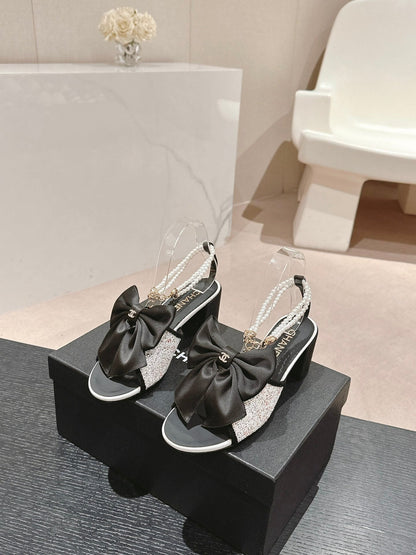 HIGH SANDAL WITH PEARL CHAIN BLACK LAMBSKIN WITH WHITE RHINESTONES