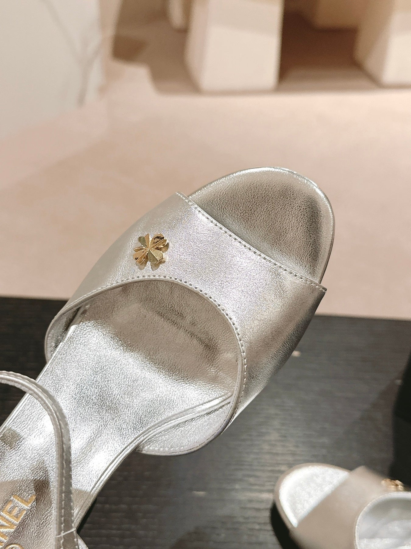 HIGH HEELS SANDAL IN SILVER LAMBSKIN