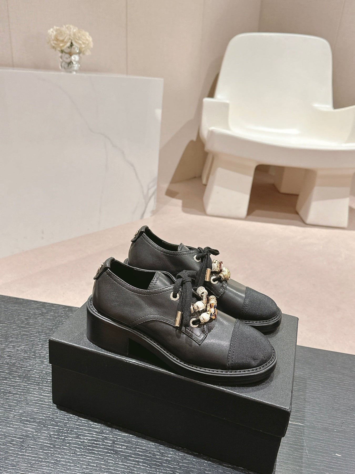 OXFORD SHOES BLACK SHEEPSKIN