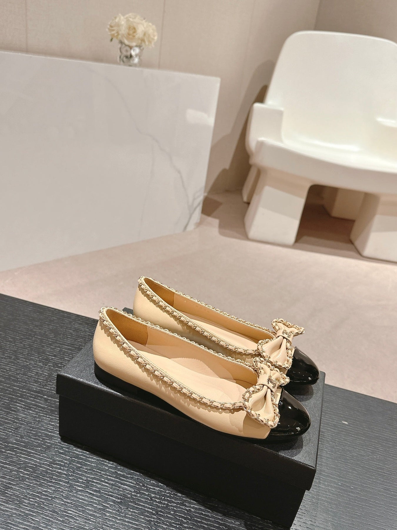 BOWKNOT BALLET FLAT IN BEIGE CREAM MIX BLACK SHEEPSKIN