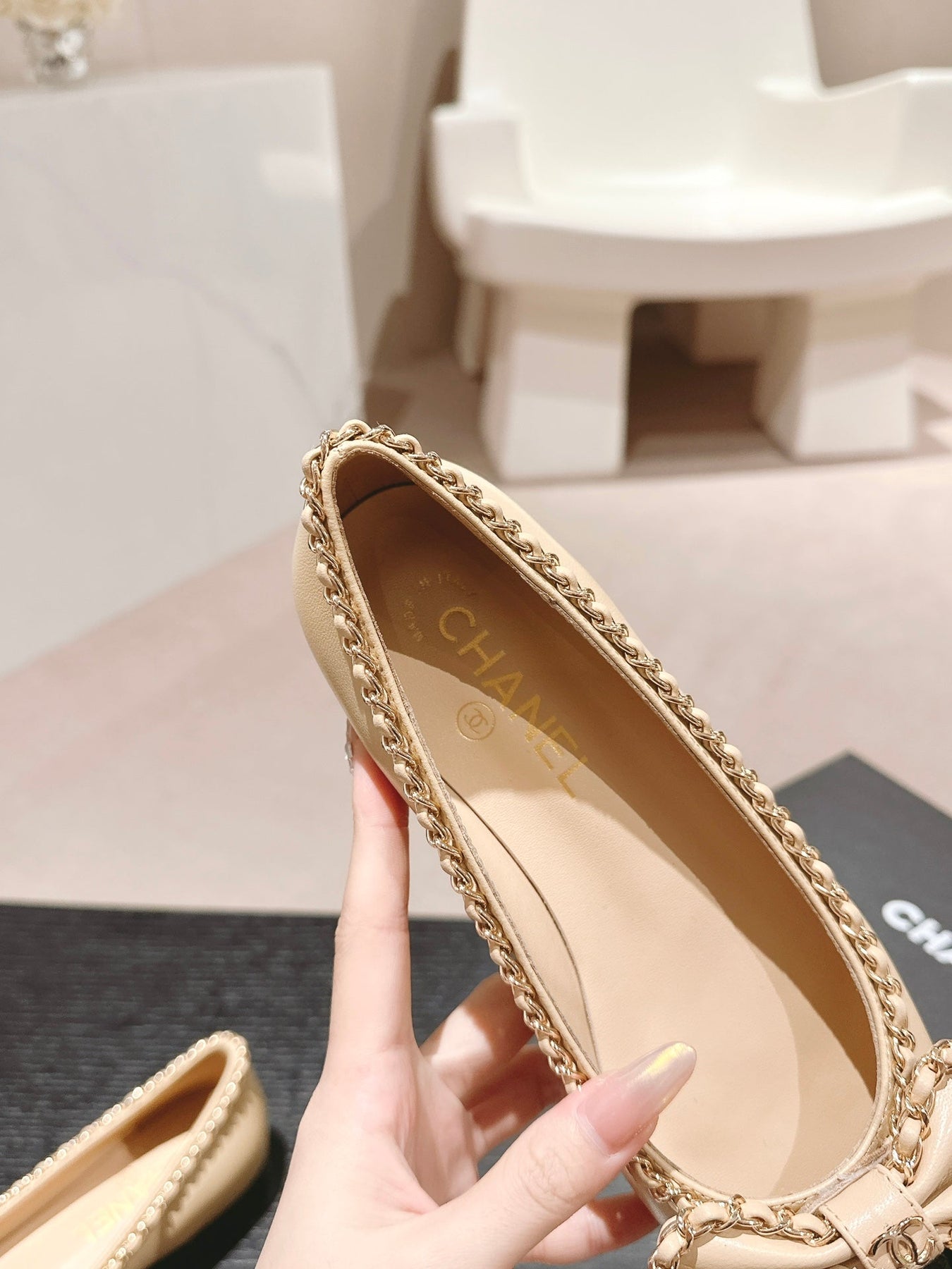 BOWKNOT BALLET FLAT IN BEIGE CREAM MIX BLACK SHEEPSKIN