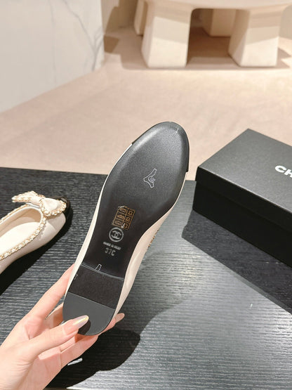 BOWKNOT BALLET FLAT IN WHITE MIX BLACK SHEEPSKIN