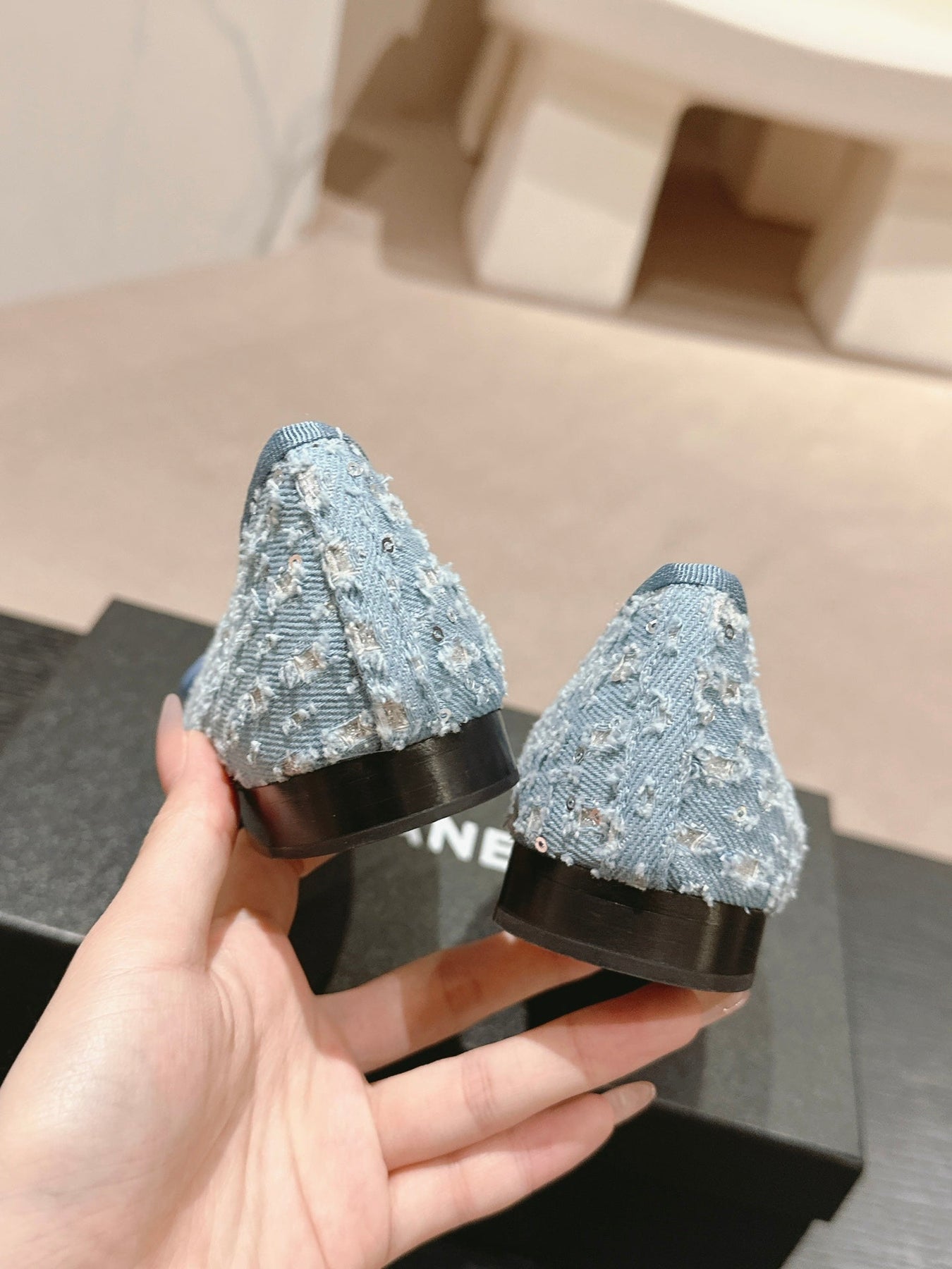 BALLET FLATS IN LIGHT BLUE DENIM AND BLACK SATIN