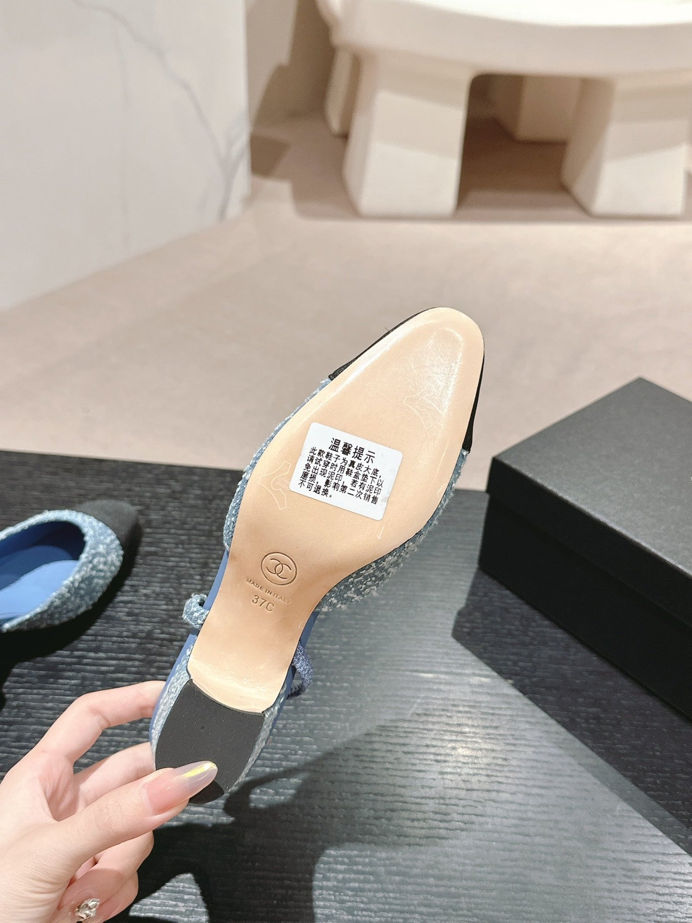 HIGH SLINGBACKS IN LIGHT BLUE DENIM AND BLACK SATIN