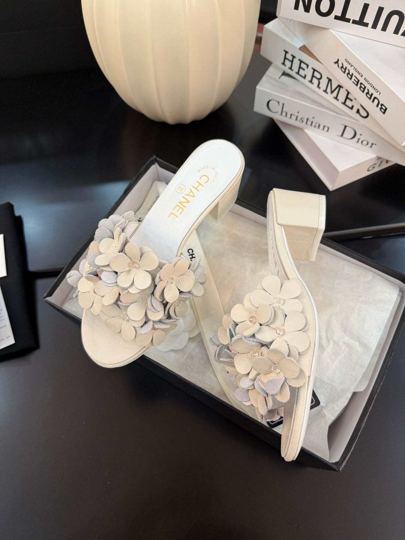 MID HEEL 45 MM MULE IN WHITE CALFSKIN