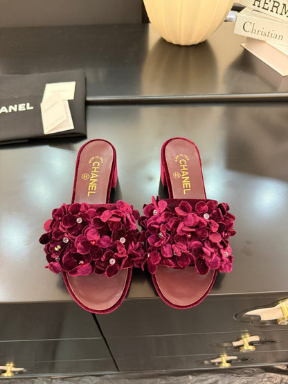 MID HEEL 45 MM MULE IN PLUM PURPLE VELVET