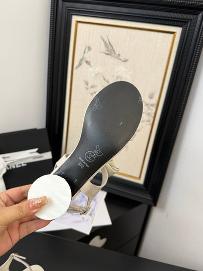 FLAT SANDALS 5 MM IN WHITE CREAM CALFSKIN