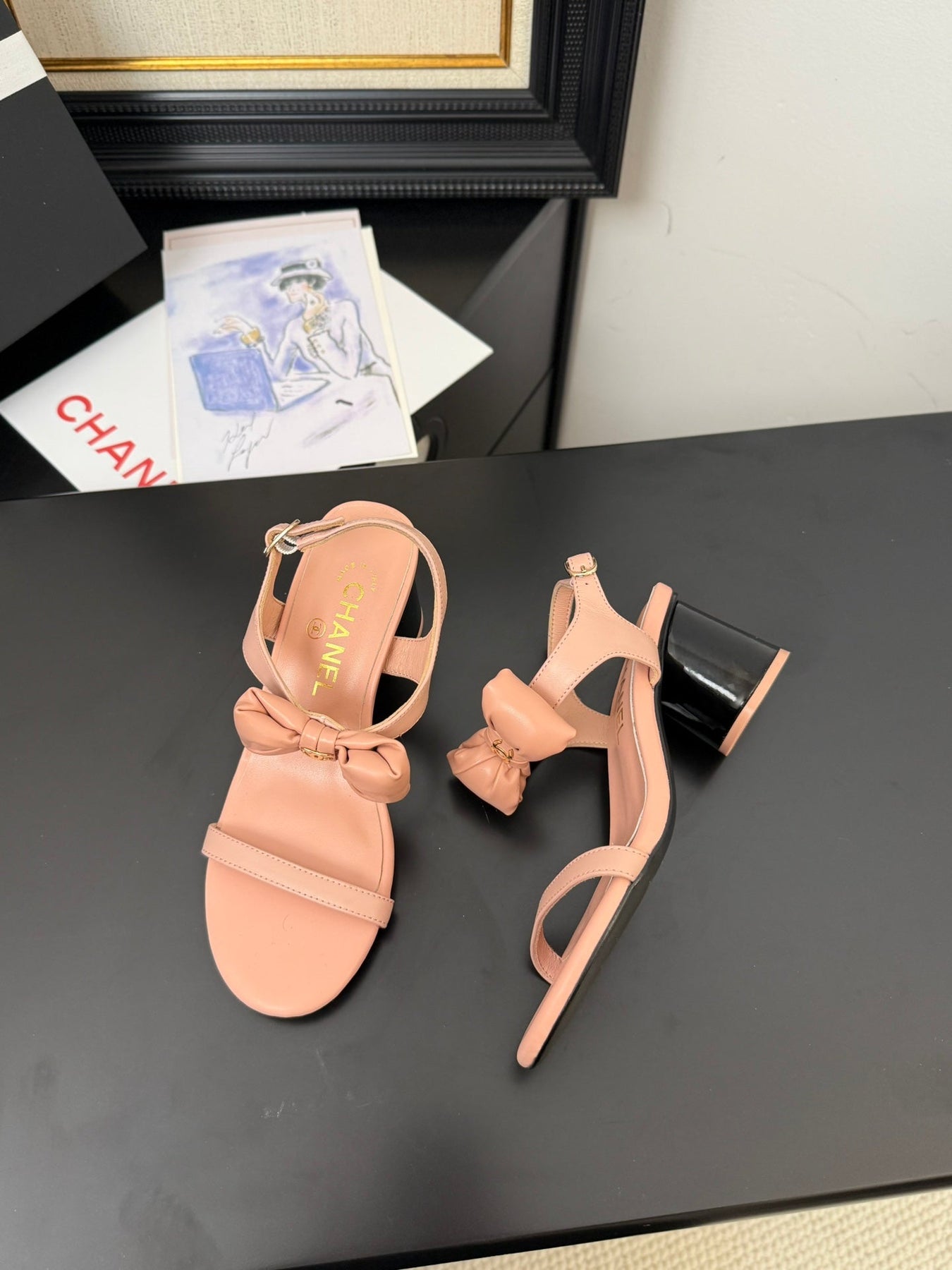 MID HEEL 45 MM SANDALS IN PEACH PINK CALFSKIN