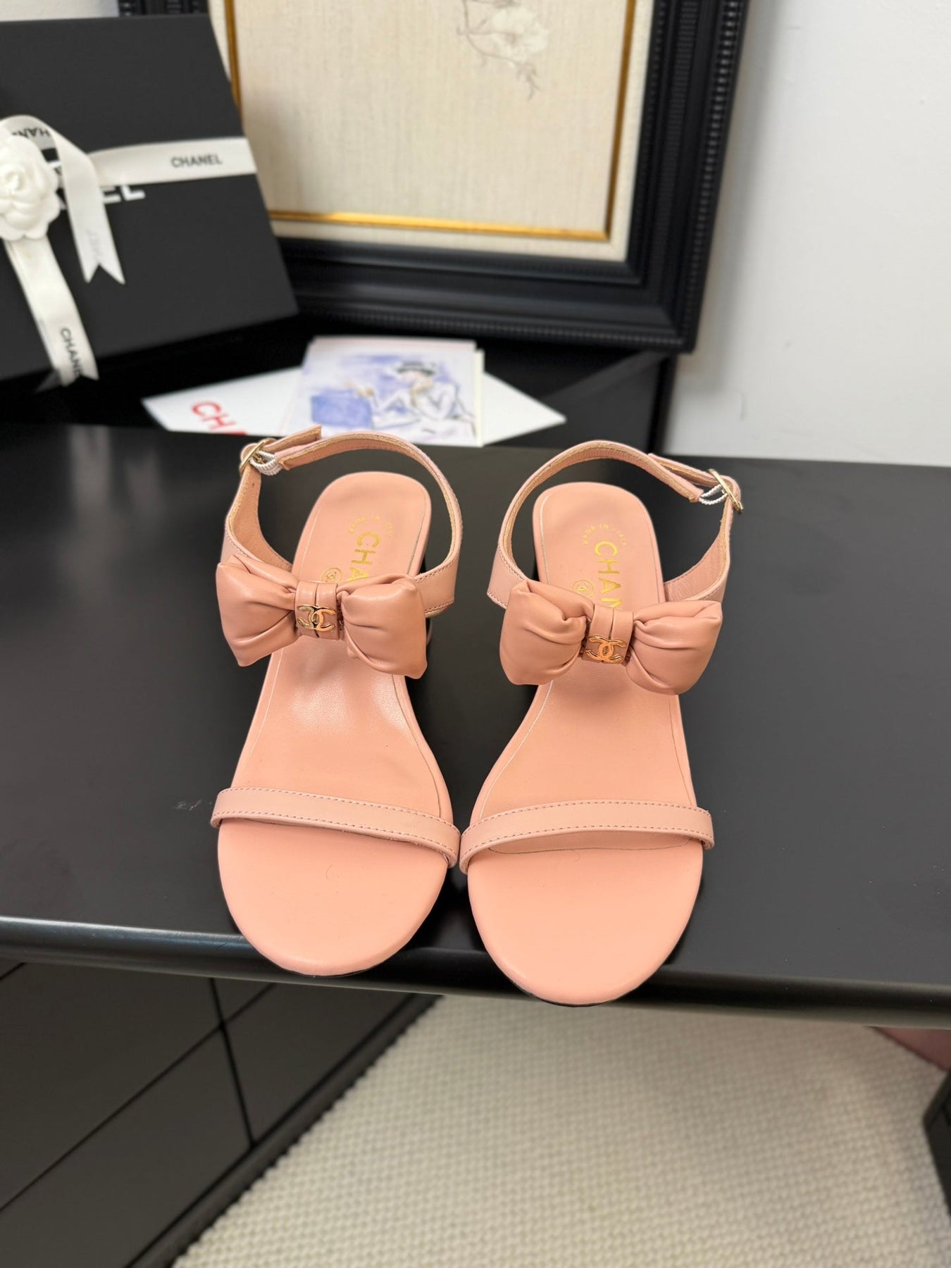MID HEEL 45 MM SANDALS IN PEACH PINK CALFSKIN
