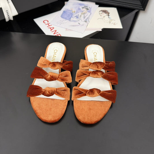 CC 25C Three Strap Mule Pumpkin Velvet fabric 233560