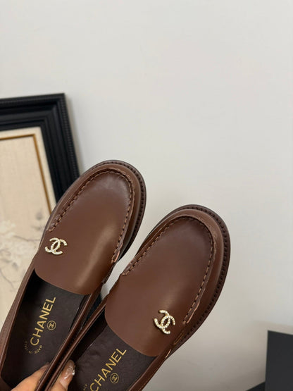 CC 25C Moccasins Brown Patent Leather