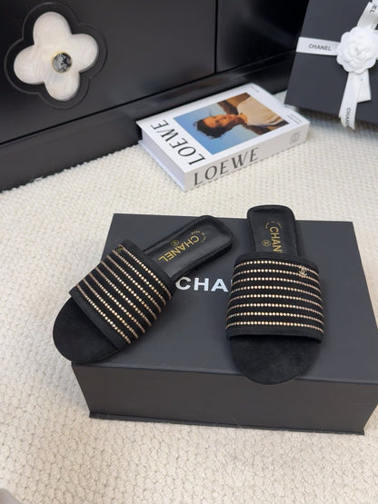 FLAT SLIDE IN BLACK SUEDE WITH CRYSTALS