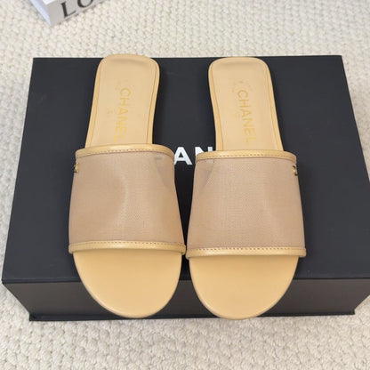 FLAT SLIDE IN FLAX YELLOW MESH AND SUEDE