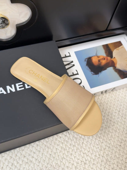 FLAT SLIDE IN FLAX YELLOW MESH AND SUEDE
