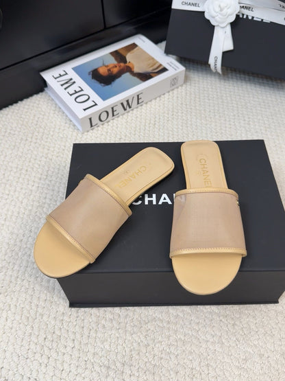 FLAT SLIDE IN FLAX YELLOW MESH AND SUEDE