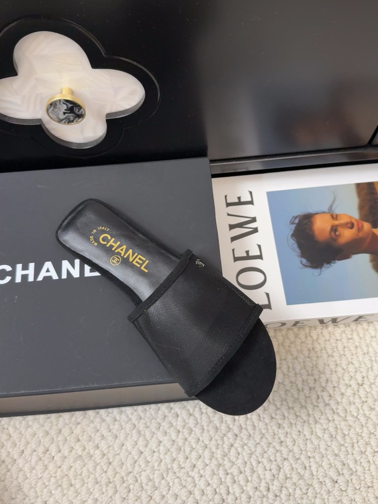 FLAT SLIDE IN BLACK MESH AND SUEDE