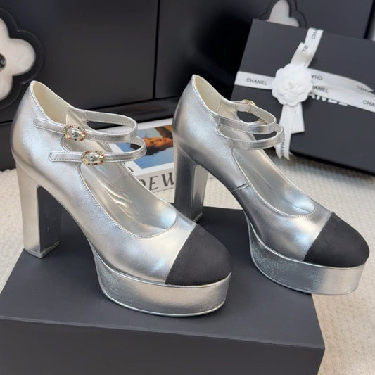 FLATFORM SANDAL IN SILVER CALFSKIN AND BLACK FABRIC