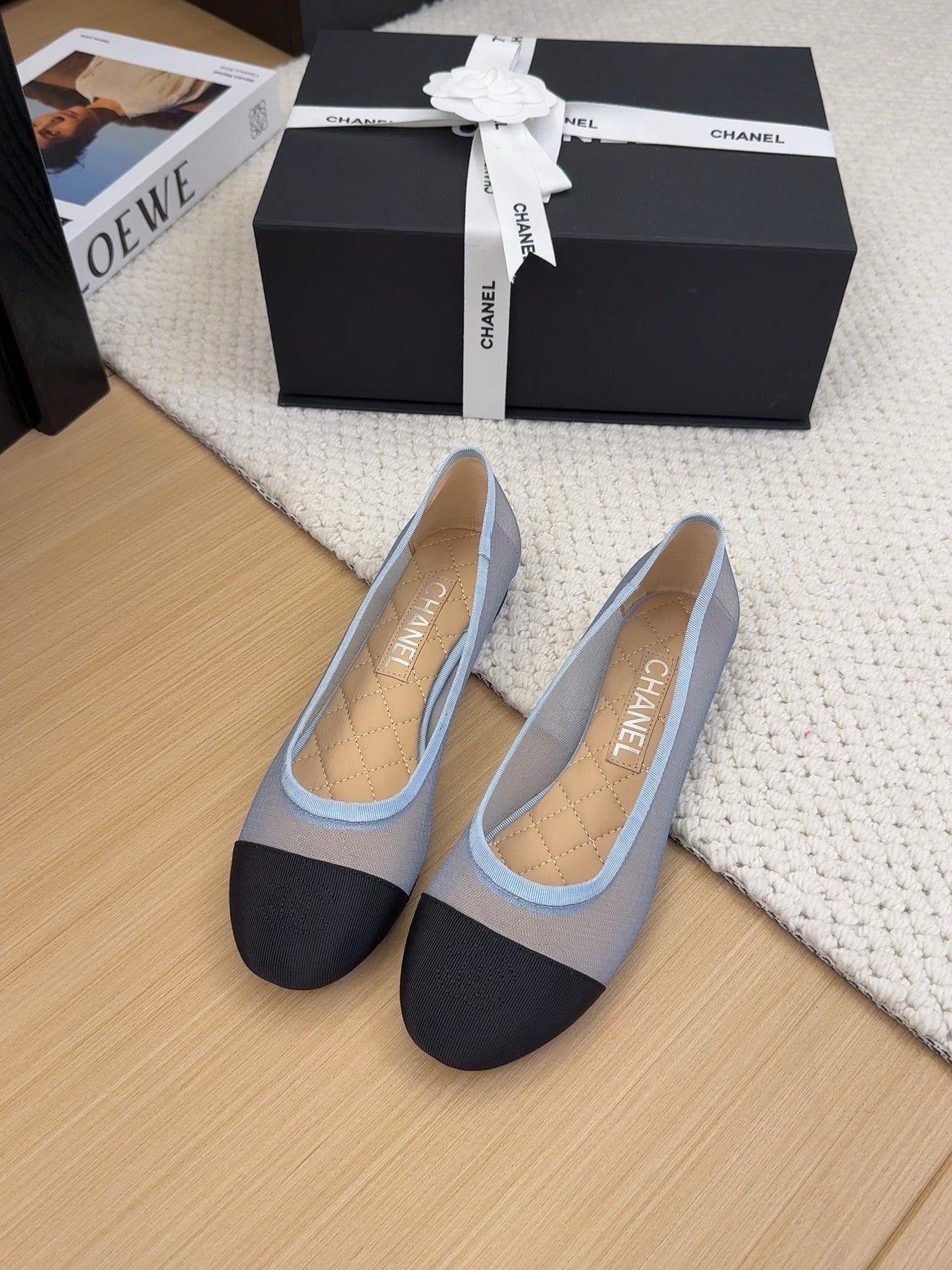 BALLET FLAT IN BLACK FABRIC AND BABY BLUE MESH