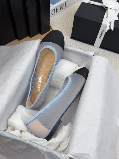 BALLET FLAT IN BLACK FABRIC AND BABY BLUE MESH