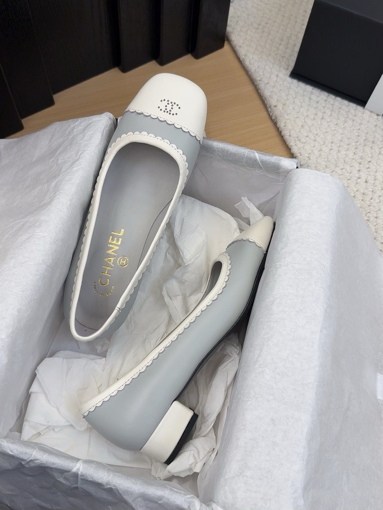BALLET FLAT IN WHITE MIX STONE BLUE CALFSKIN