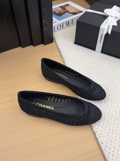 CC 25 Ballet Flat Black Raffia