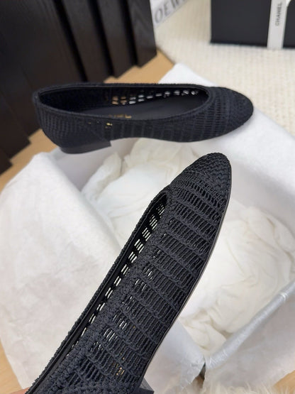 CC 25 Ballet Flat Black Raffia