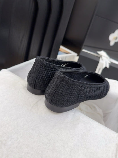 CC 25 Ballet Flat Black Raffia