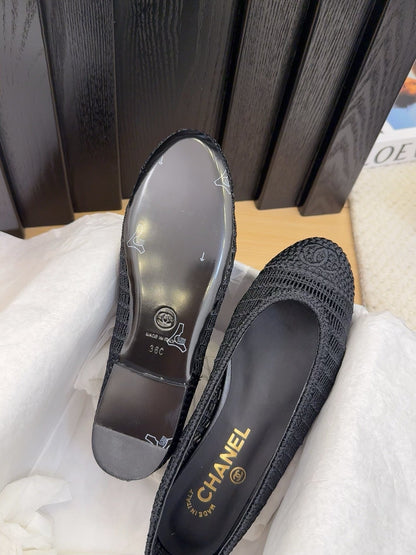 CC 25 Ballet Flat Black Raffia