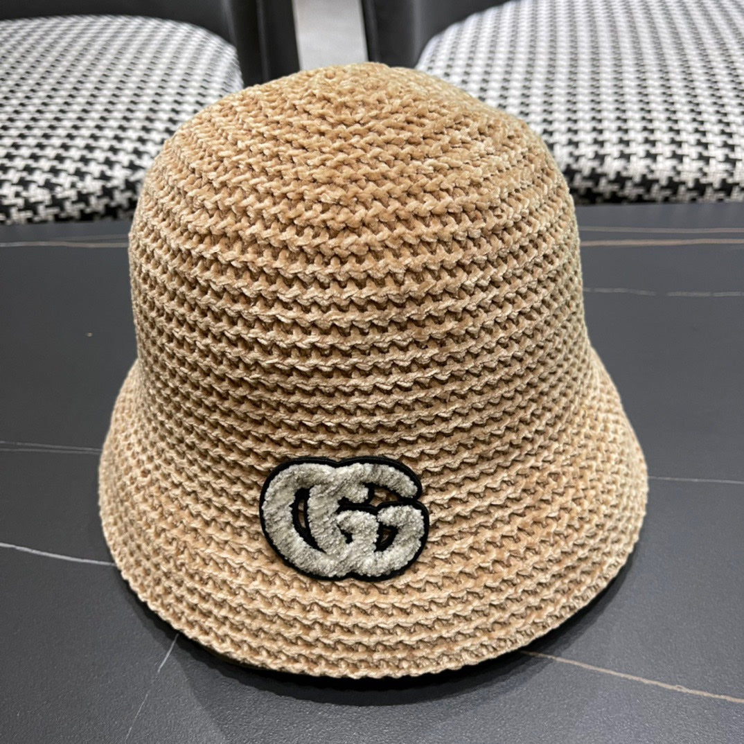 BUCKET HAT IN BEIGE WOOL 389115