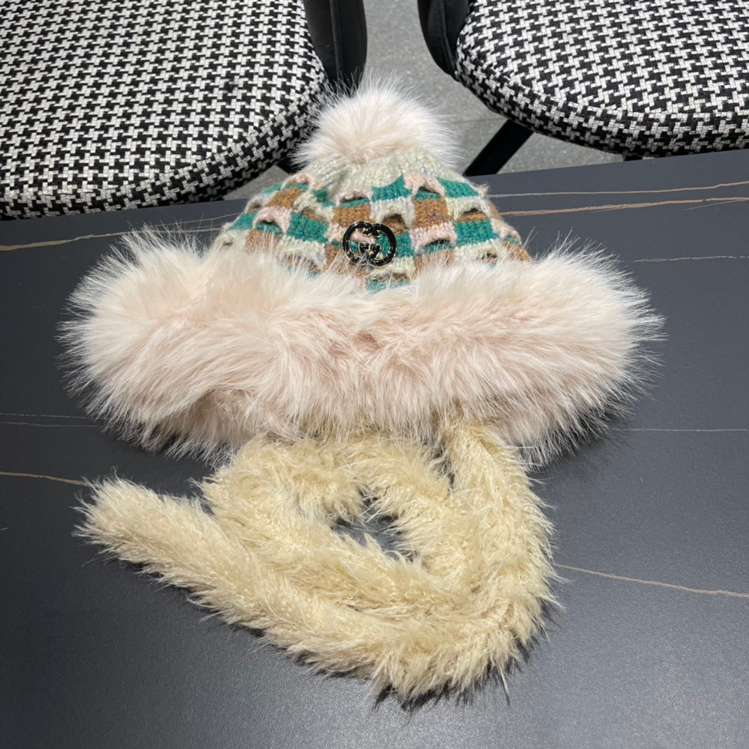 BEANIE HAT IN COLORFUL WOOL AND RABBIT FUR 392116