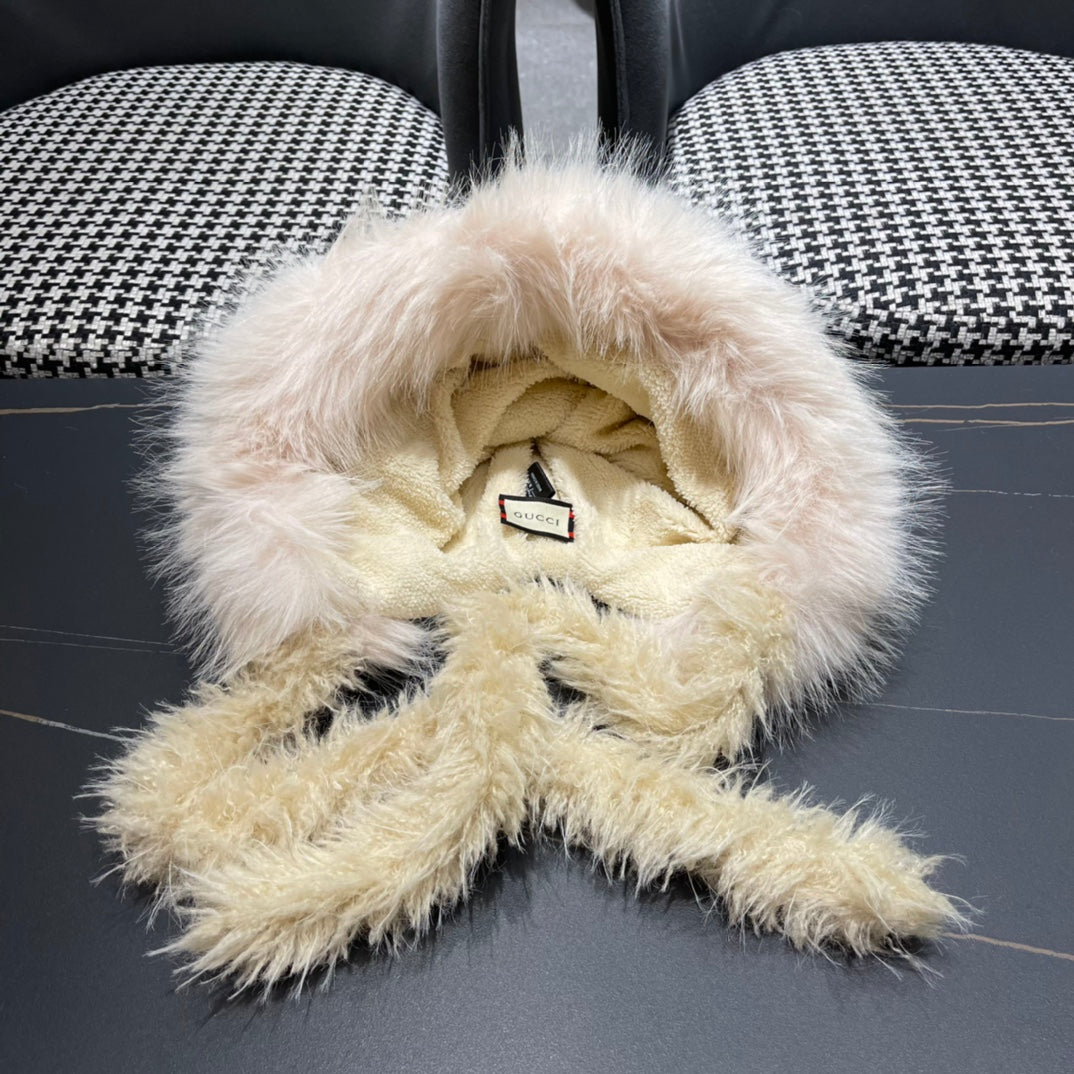 BEANIE HAT IN COLORFUL WOOL AND RABBIT FUR 392116