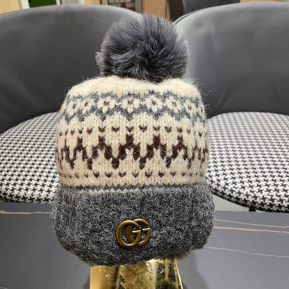 BEANIE HAT IN COLORFUL WOOL 394008