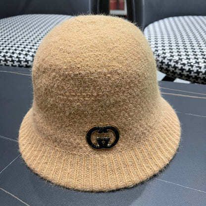 BUCKET HAT IN PEANUT BROWN WOOL PLUSH 399229