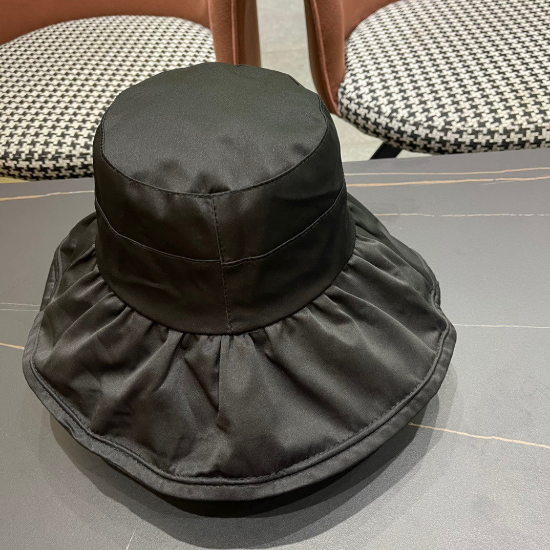 BUCKET HAT IN BLACK COTTON 404526