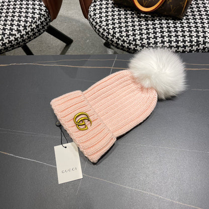 BEANIE HAT IN LIGHT PINK WOOL 403392
