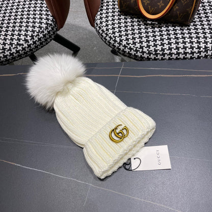 BEANIE HAT IN WHITE WOOL 403393