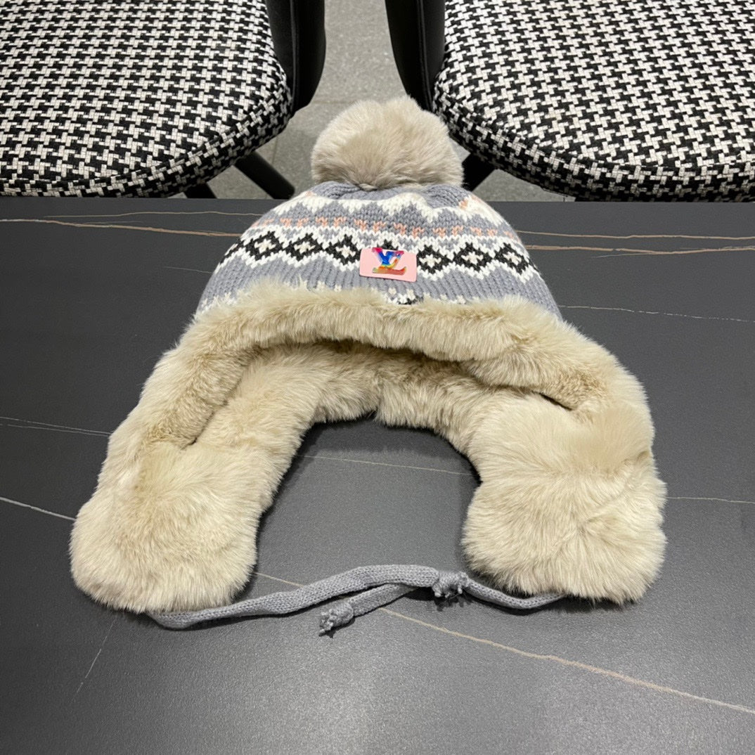 PLUSH EARMUFFS HAT IN COLORFUL WOOL AND RABBIT FUR 408172