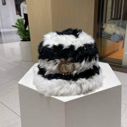 BUCKET HAT IN BLACK MIX WHITE FLEECE 412798